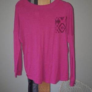 Long sleeve t shirt